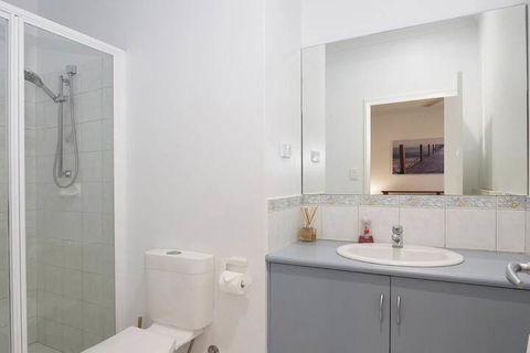 Footsteps From The Bay - Phillip Island Accommodation 5