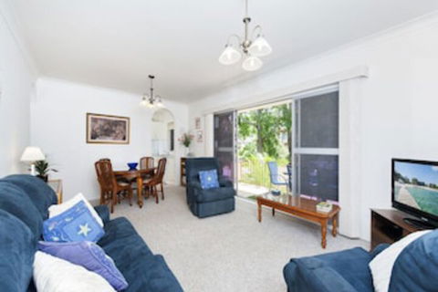 Andana Unit 1 / 12 Gretel Close - Phillip Island Accommodation 0