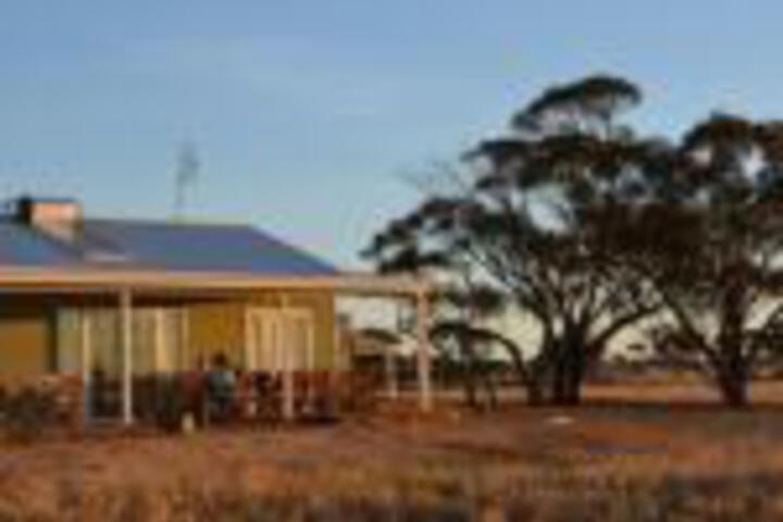 Kukerin ACT Phillip Island Accommodation