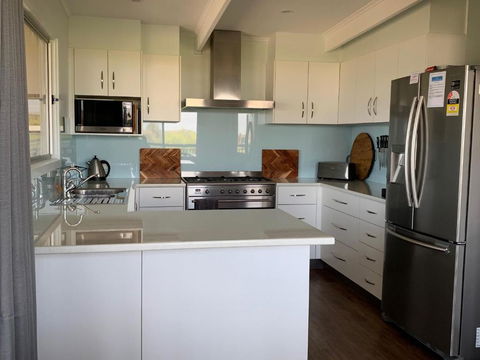 Longbeach House - Phillip Island Accommodation 1