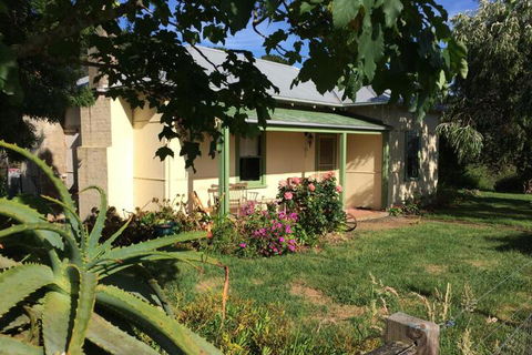 Tarndwarncoort Farmers Cottage - Phillip Island Accommodation 3