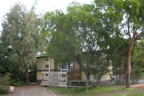 Triabunna Cabin And Caravan Park - Phillip Island Accommodation 3