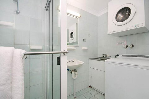 Byron BaySide Central Studio Apartments - Phillip Island Accommodation 4