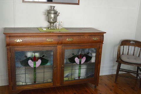 House On The Hill Hunter Valley - Phillip Island Accommodation 4