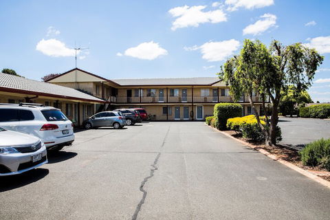 Lilac City Motor Inn & Steakhouse - Phillip Island Accommodation 1