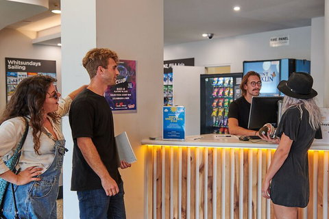 Nomads Byron Bay Hostel - Phillip Island Accommodation 3