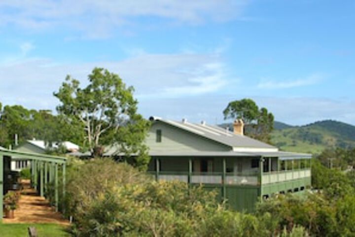 Amamoor QLD Phillip Island Accommodation