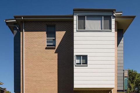 Charlestown Executive Apartments - Phillip Island Accommodation 1