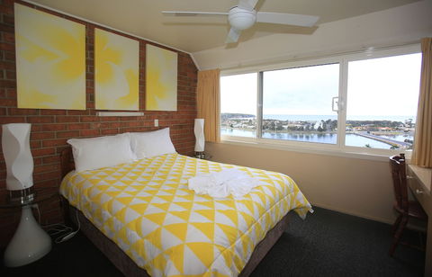 Pacific Heights Holiday Apartments & Munn's Tower House - Phillip Island Accommodation 4