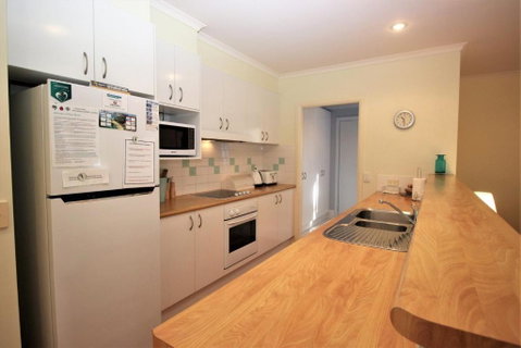 POINT BREAK WEEKLY ONLY - Phillip Island Accommodation 1
