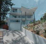 Spectacular Bilgola Beachhouse - Phillip Island Accommodation