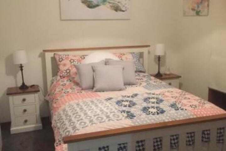 Castlemaine VIC Phillip Island Accommodation
