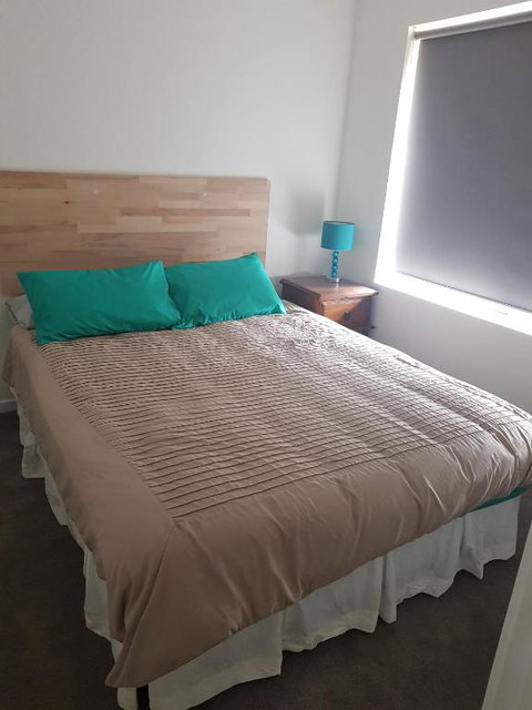 Towncrackers Guest House - Phillip Island Accommodation 5