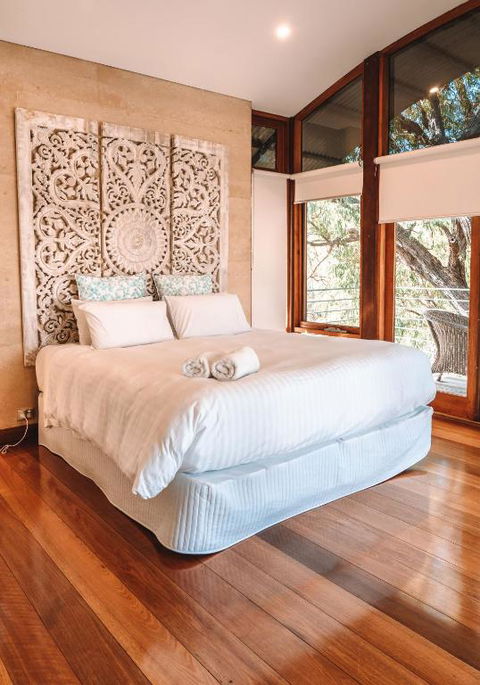 Paradise In Dunsborough - Phillip Island Accommodation 3