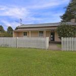Station Masters Cottage Classic Quaint & Nostalgia - Phillip Island Accommodation 1