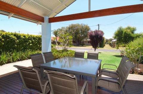 Quiet Cottage - Phillip Island Accommodation 2