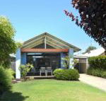 Quiet Cottage - Phillip Island Accommodation