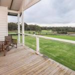 Buxton Thomas - Phillip Island Accommodation 0