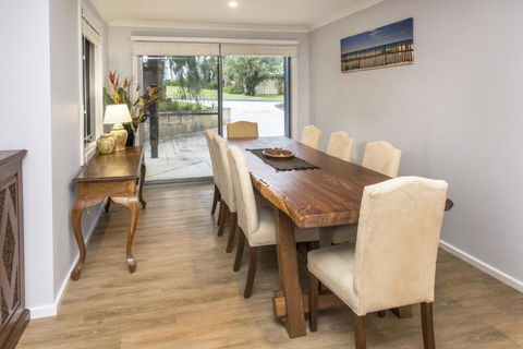 Bay View Retreat - Phillip Island Accommodation 1