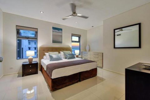 Oceana Darwin Central Oceanfront 3 Bedroom 2 Lounge Room Pool Gym Tennis Court Sleeps 9 - Phillip Island Accommodation 4