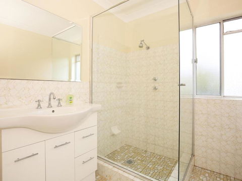 The Rotunda At Gerroa Pet Friendly Beachfront - Phillip Island Accommodation 3