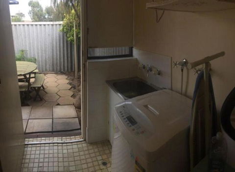 Geraldton Holliday Villas - Phillip Island Accommodation 6