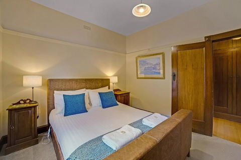 Park On Park New Town / Hobart Accommodation - Phillip Island Accommodation 6
