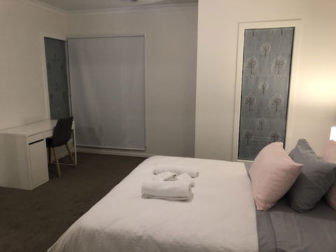 Apple House Tarneit North - Phillip Island Accommodation 4