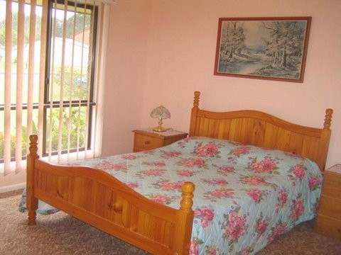 SEASCAPE In NARRAWALLEE - Phillip Island Accommodation 4