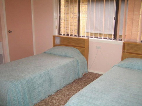 SEASCAPE In NARRAWALLEE - Phillip Island Accommodation 3