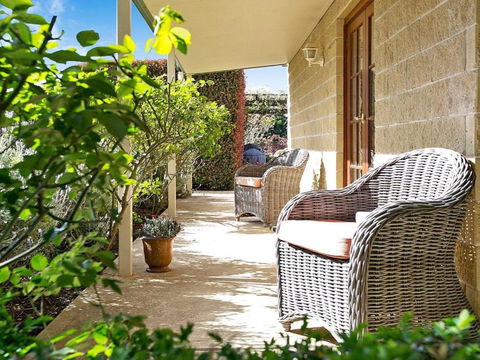 Sinden Park Garden Swimming Pool Rural Vistas - Phillip Island Accommodation 2