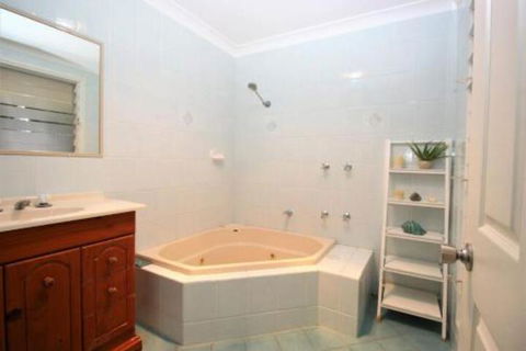 MAGIC BEACH HOUSE PET FRIENDLY - Phillip Island Accommodation 2