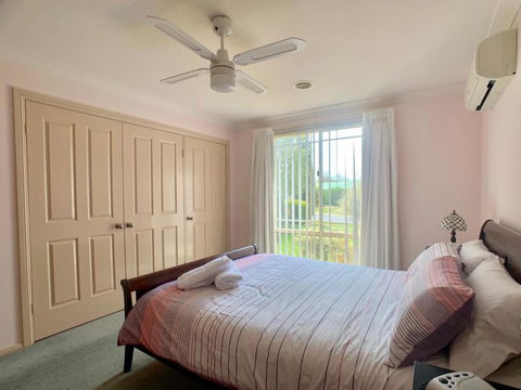 Tidy Home In A Leafy Suburb Great Location - Phillip Island Accommodation 5