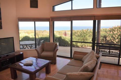 Redgate Beach Escape - Phillip Island Accommodation 2