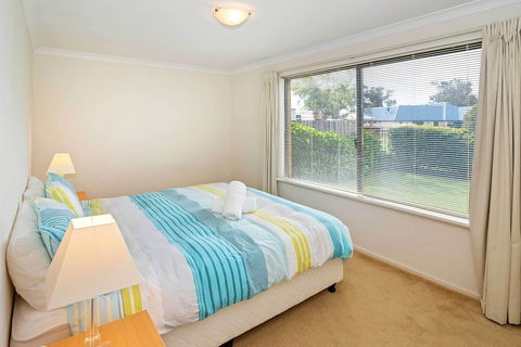 Tranquility On Troon - Phillip Island Accommodation 6
