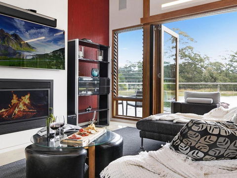 Casa Sul Lago Quite Simply A Very Special Place - Phillip Island Accommodation 6