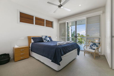 Sunshine Beach Self Contained Unit Beach Views Unit 2 Elouera 44 Elanda Street - Phillip Island Accommodation 2