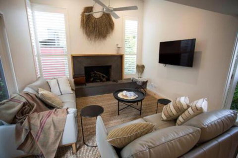 MONREPOS - Phillip Island Accommodation 3