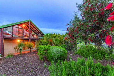 Swallows Nest - Phillip Island Accommodation 3