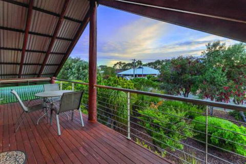 Swallows Nest - Phillip Island Accommodation 0