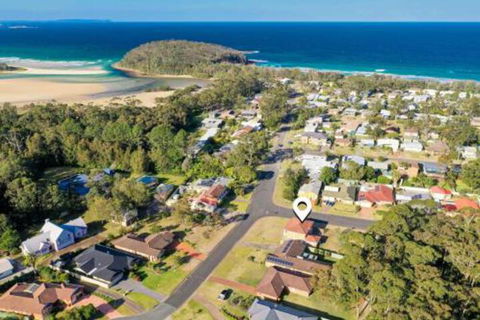 Macleay Street 23 Narrawallee - Phillip Island Accommodation 2