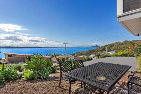 Yenangoon Walking Togetherat Corlette - Phillip Island Accommodation 6