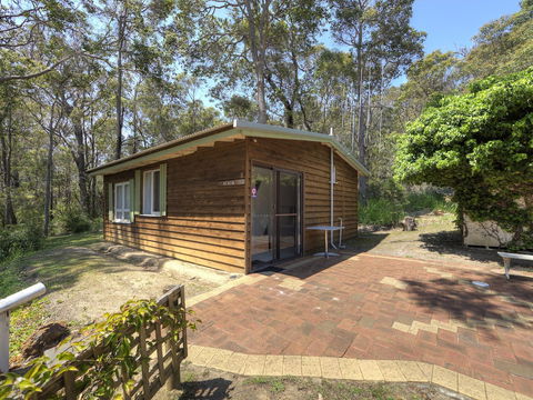 Gum Grove Chalets - Phillip Island Accommodation 0