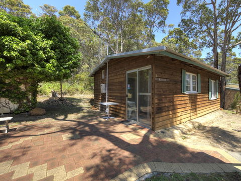 Gum Grove Chalets - Phillip Island Accommodation 1