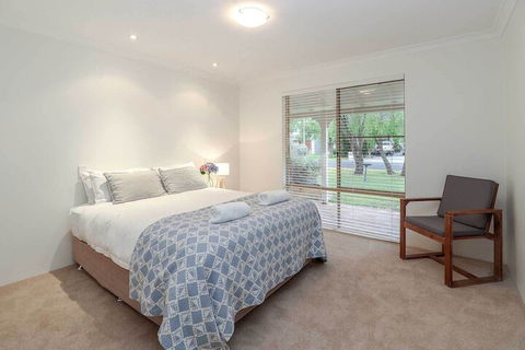 Seabreeze House - Phillip Island Accommodation 3