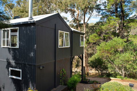 Hepburn Pool House - Phillip Island Accommodation 1