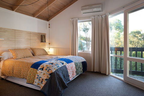 Hepburn Pool House - Phillip Island Accommodation 5