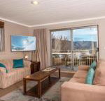 Erulisse Spacious townhouse with magical lake views - Phillip Island Accommodation