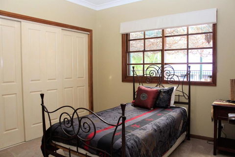 SERENITY - Phillip Island Accommodation 1