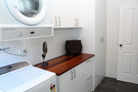 SERENITY - Phillip Island Accommodation 3